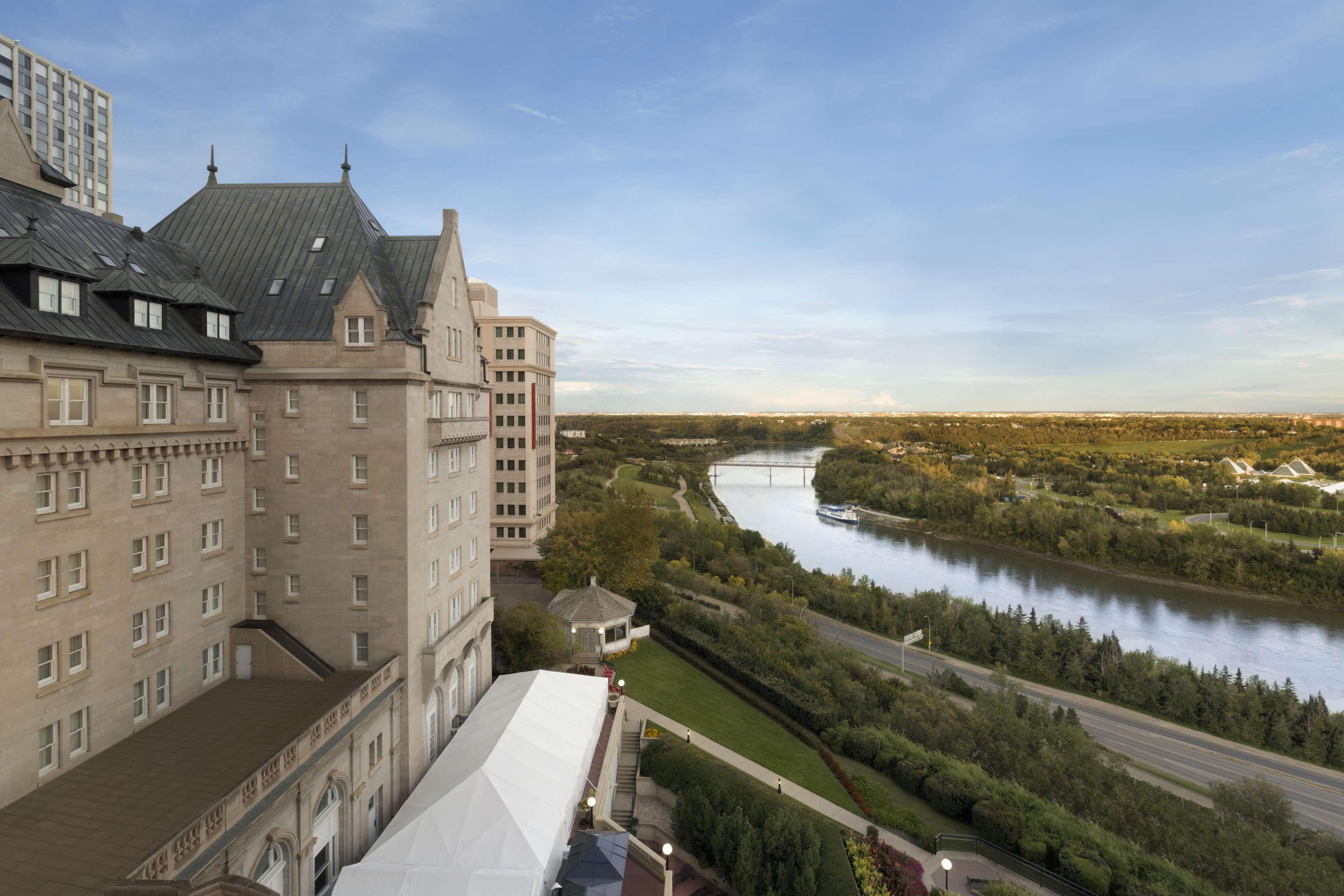Fairmont Hotel Macdonald Едмънтън Екстериор снимка