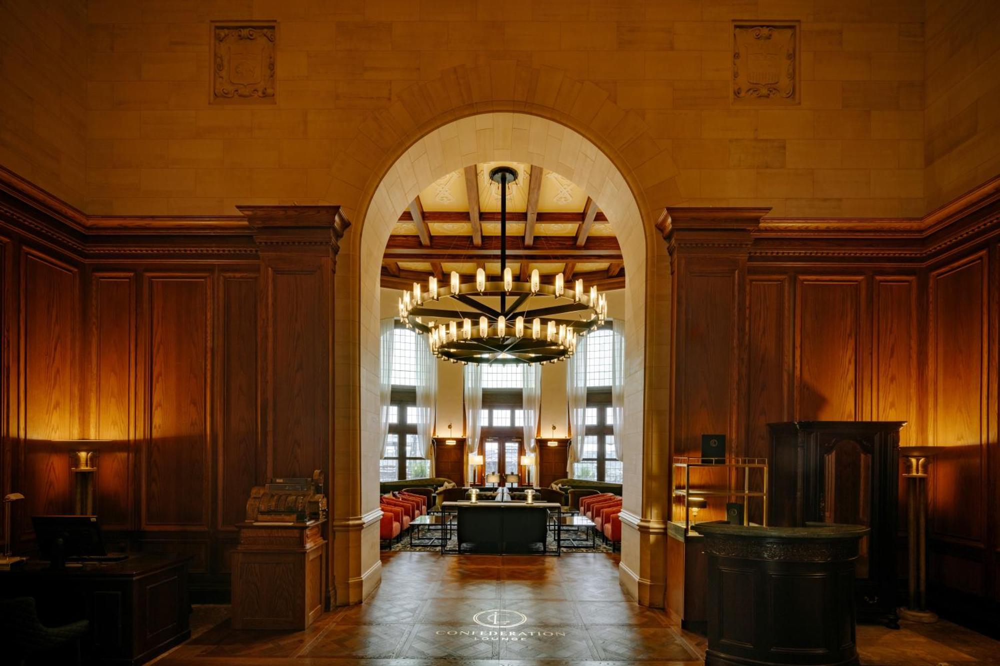 Fairmont Hotel Macdonald Едмънтън Екстериор снимка