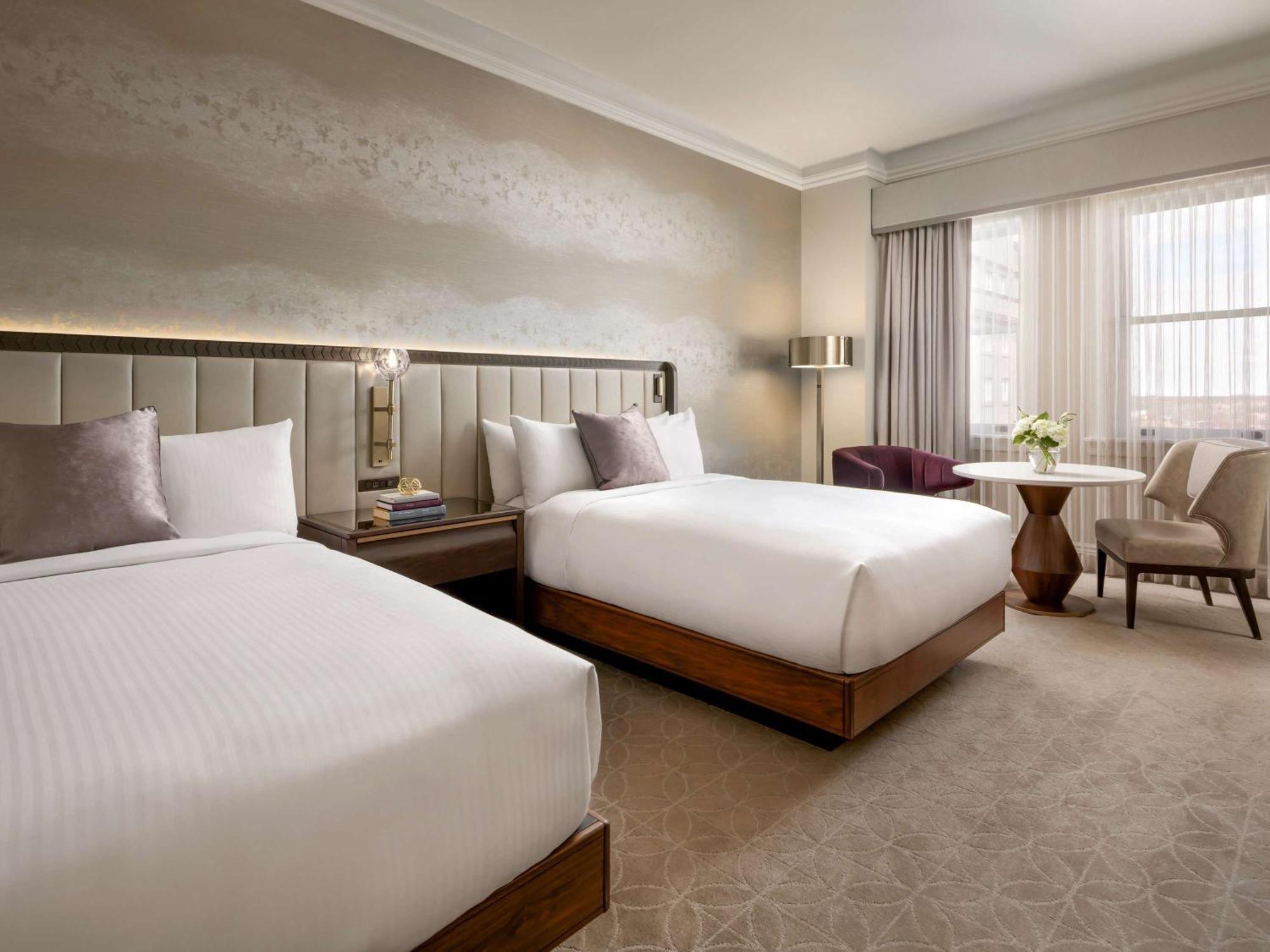 Fairmont Hotel Macdonald Едмънтън Екстериор снимка