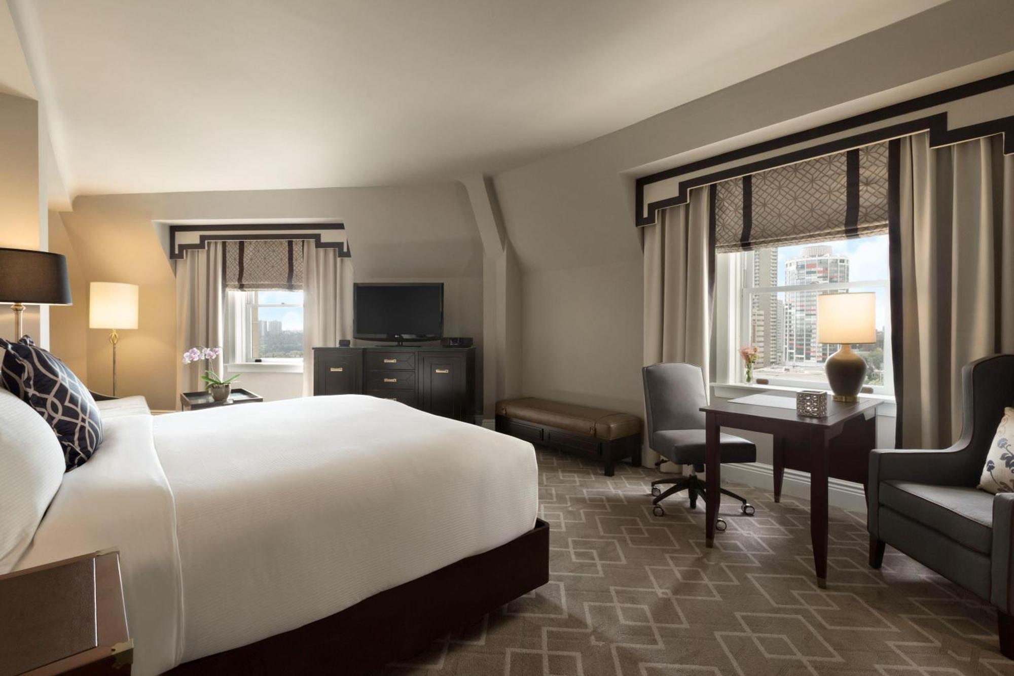 Fairmont Hotel Macdonald Едмънтън Екстериор снимка